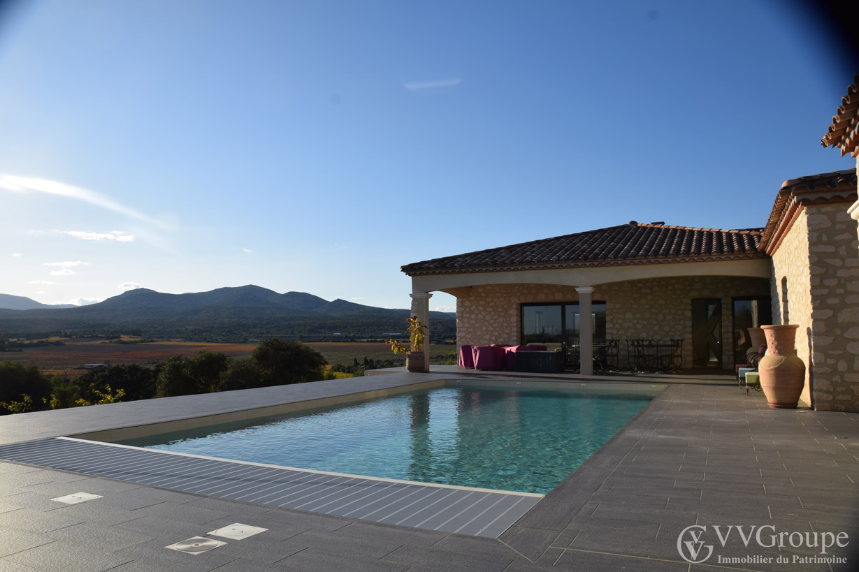 Villa avec maison d'amis, piscine, vue imprenable proche mer, La Palme-Aude